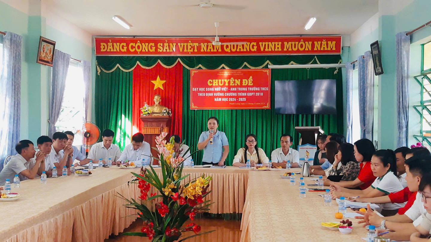 1 số hình ảnh tại chuyên đề “dạy học song ngữ Việt – Anh trong trường THCS theo định hướng Chương trình giáo dục phổ thông 2018” năm học 2024-2025 tổ chức tại Trường THCS Phước Tín